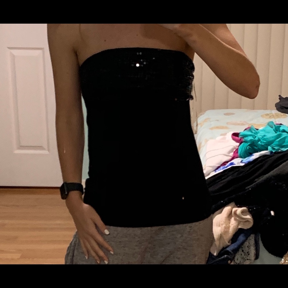 Black “Guess” tube top